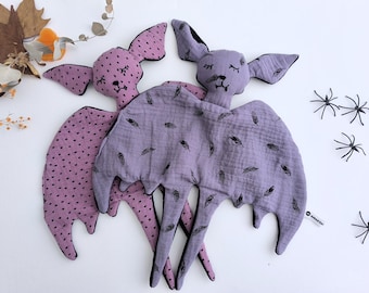 Halloween Bat Baby Comforter – Double Gauze Cotton, Spooky Purple Plush Blanket