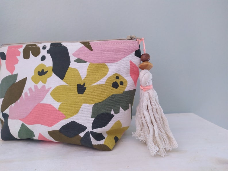 Abstract Floral Zipper Bag, Large Purse, Cosmetics Bag, Mother's Day Gift, Make-up Bag, Loneta Fabric, Sister Gift, Spring Gift image 3