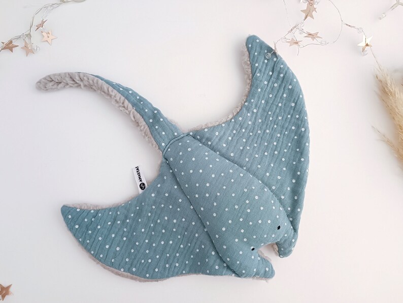 MANTA RAY Baby Comforter, STINGRAY Animal Lovey, Double Gauze Cotton Ocean Toy, Cuddle Soft Sea Animal, Blue Doudou Stingray, New Baby Gift image 8