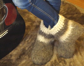 Russian chunky wool boots Russian big wool shoes Hand knitted thick sheep wool socks Winter warm unusual present for friends Made in Russia