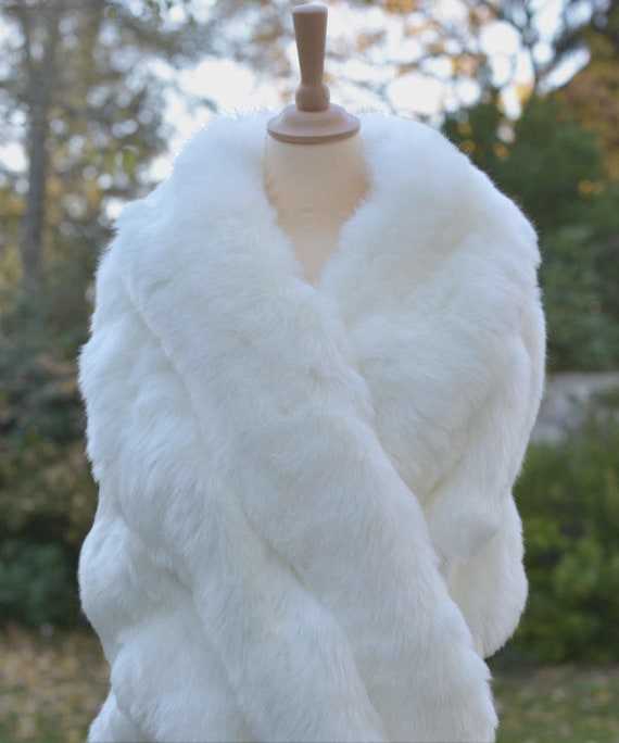 white faux fur shoulder wrap
