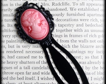 Red Cameo Black Clip Bookmark | Victorian Gothic | Lady Silhouette | Book Lovers Gift | Victoriana | Vintage Goth | Bookworm | Valentine
