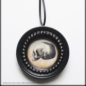 Gothic Christmas Ornament | Human Skull | Anatomy | Hexmas Curiosity | Goth Xmas Decorations | Halloween | Creepy Holiday | Framed Image