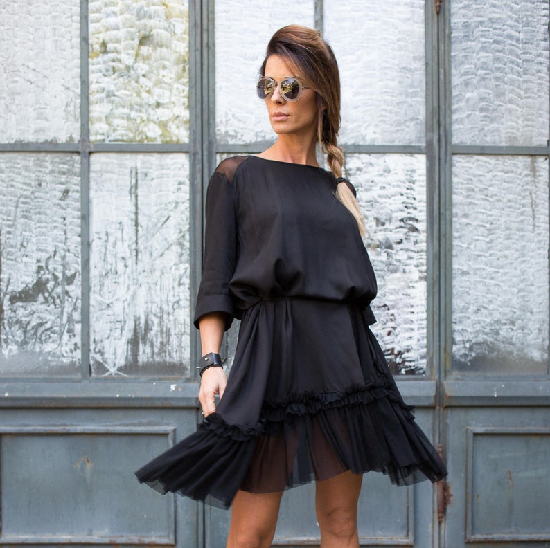 Knee Length Tulle Dresses