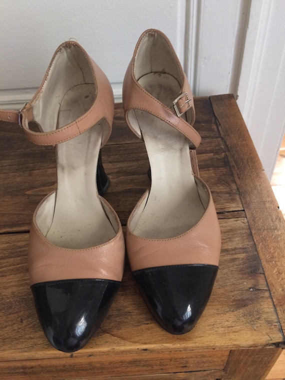 30s-style shoes