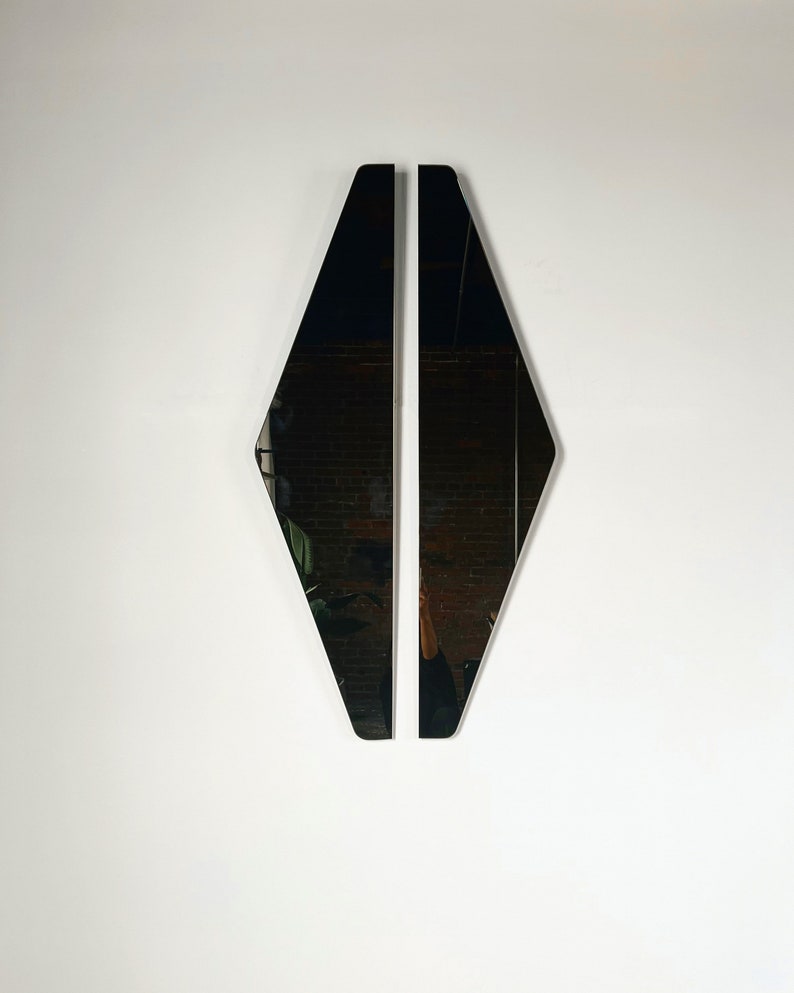 Aria REFRACT Diamond Full-Length Mirror Reflected Set, modern mirror, bronze mirror, geometric mirror image 2