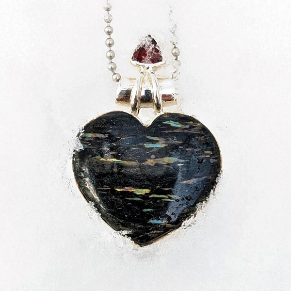 Rare rainbow flash Greenland Nuummite heart with Garnet cabochon set in 925 silver pendant, Sorcerers stone jewelry