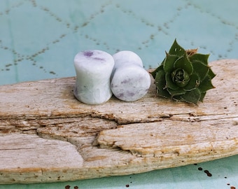 00g Pegmatite stone plugs, 9mm Cleavelandite Petalite Lepidolite Quartz plugs, Real crystal body jewelry, Hand carved double flared plugs