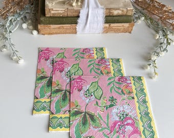 Set of 3 Vibrant Tropical Pink Parrot Floral Pattern Paper Napkins | Gorgeous Decoupage Botanical Fabric for Crafts