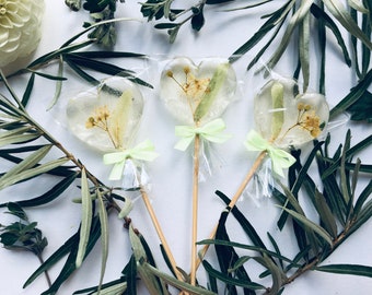 Set of 10  organic linden flower hearts lollies edible candy with natural plants, unique rustic wedding favor, gourmet food, beige decor