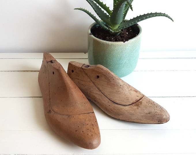 Vintage wooden shoemakers mold * vintage wood decor * vintage shoemakers tools * rustic decoration