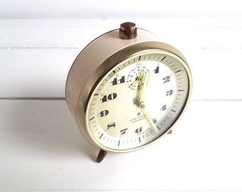 Old alarm clock cream 'Junghans Cavalier'