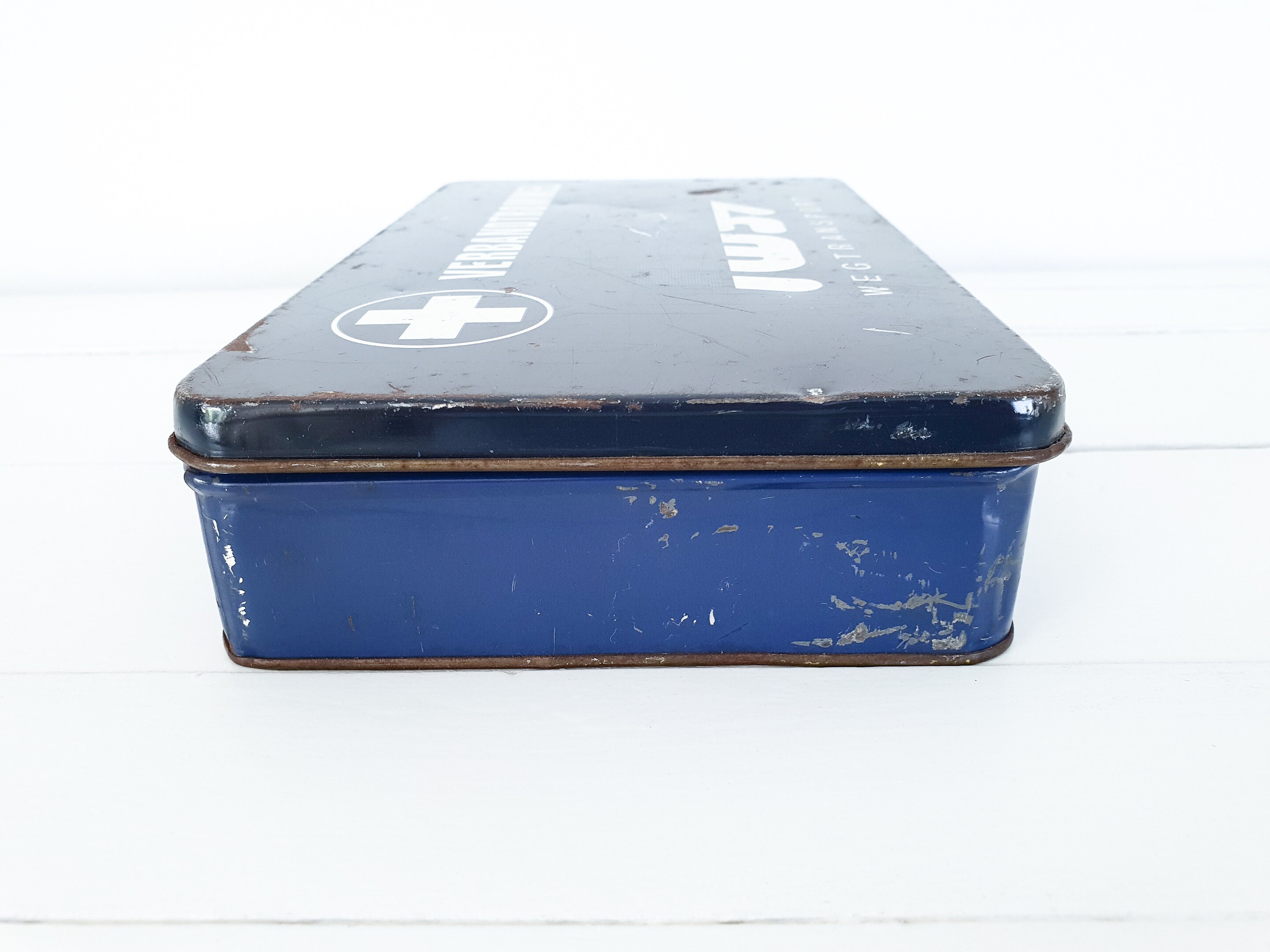 Vintage metal first aid kit • first aid tin • medical kit • first aid