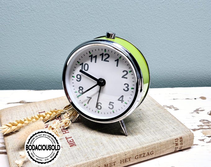 Vintage green alarm clock | Retro metal wind-up clock | Decorative 1970s bedside clock
