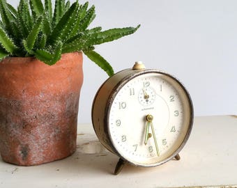 Old alarm clock cream 'Junghans'