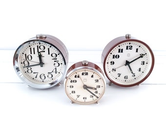 Vintage brown alarm clocks • cute vintage alarm clock brown • antique mechanical alarm clock • Velona Hema • vintage interior decoration