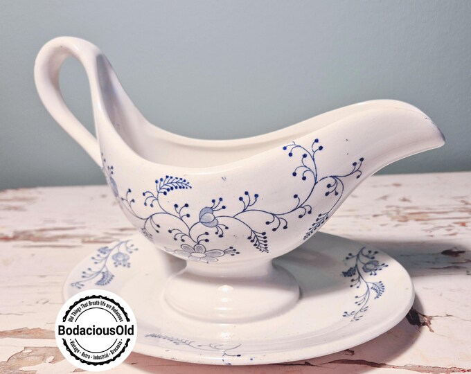 Vintage Nimey gravy boat with floral design underplate – rustic style