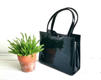 Vintage classic black leatherette bag * vintage fashion bag * classic bag * vintage accessories