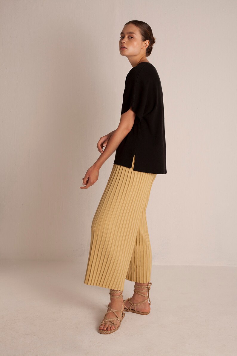 Women/'s Knit Pants Women/'s Knitwear Cotton Linen Pants LINEN PLEATED PANTS Off White Designer Trousers