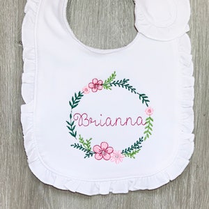 Girl Personalized Bib, Baby Shower Gift for Girl, Floral Baby bib, Flower Baby bib, Personalized Baby Bib Embroidered with floral