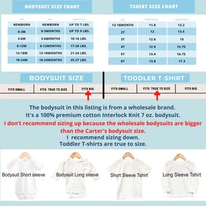 Op de afbeelding: Maattabel voor babyrompers en peuter-T-shirts. De tabel toont maten, leeftijden en gewichten voor rompers, en borst- en lengtematen in inches voor T-shirts. Voorbeelden van de kleding zijn ook afgebeeld.