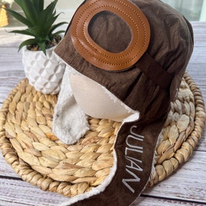 Aviator Baby Hat, Airplane Boy Hat, Personalized Baby hat, Boy Pilot Hat, Aviator Hat with Goggles, Airplane Birthday Outfit
