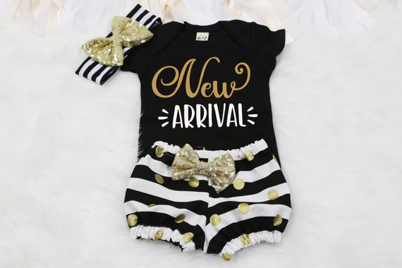 newborn baby girl hospital outfit
