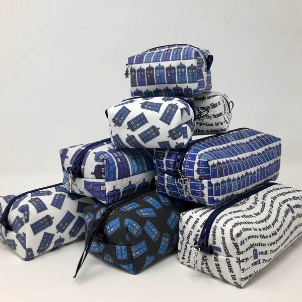 Dr Who Themed Tardis Police Box etui, toilettas of make-upetui!