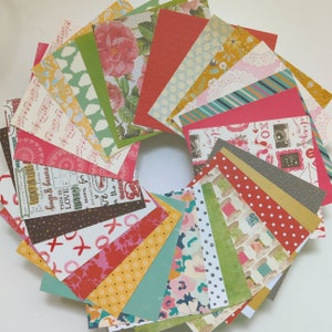 Papier cartonné, 6 x 6 pouces, 16 motifs - Motifs floraux et abstraits