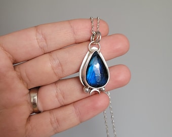Labradorite Necklace in Sterling Silver, Elegant Women's Stone Jewelry, Dainty Pendant for All Occasions, Unique Spiritual Present