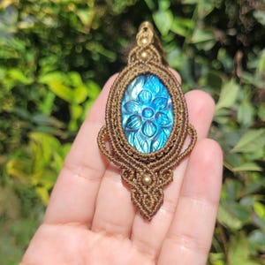 Labradorite Macrame Necklace: Gothic Boho Gemstone Jewelry