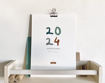 A4 Familienkalender und Jahresplaner 2024 "No. 3"