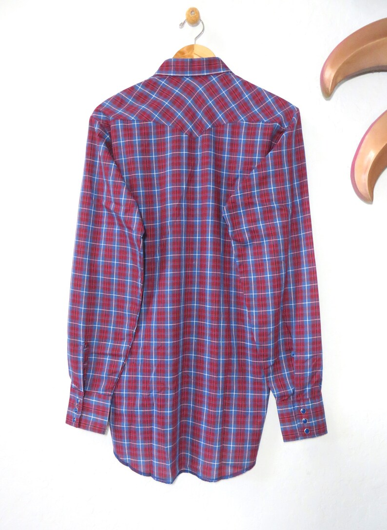 Blue Brick Red White Plaid Blue Snap Buttons Curved Hem 80s Western WRANGLER Tall Man Cowboy Shirt Size M Chest 44 Made in USA