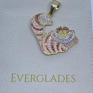 Disney Cheshire Cat Pendant 18k Gold Pink Ruby Alice In Wonderland