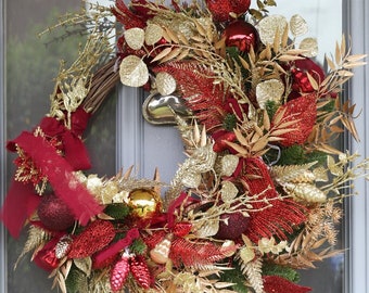 Artificial red gold Christmas wreath, Bauble door wreath, Festive door wreath for front door, Winter wreath for outdoor