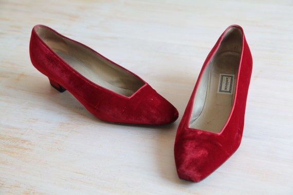 red velvet court shoes