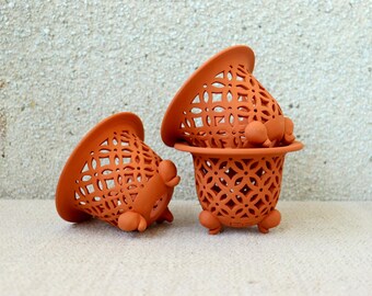 Fukiran pot for neofinetia terracotta color