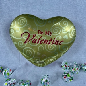 Rare 1995 Be My Valentine/Hershey Kisses/Heart Shaped Candy Tin