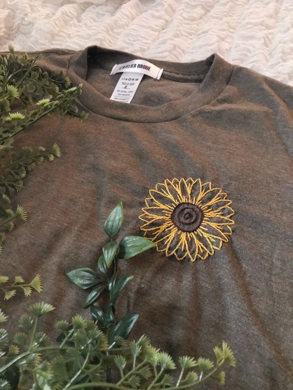 Sunflower Embroidery T-shirt | Etsy 