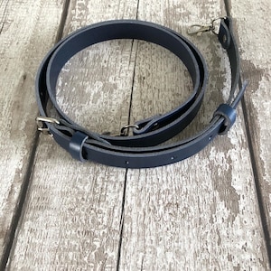 Adjustable navy leather bag strap, navy bag strap, replacement bag strap, leather bag strap, bag strap, leather strap