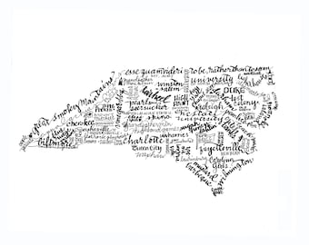 North Carolina Schriftzug handbeschriftet Kunstdruck: Städte & Wahrzeichen der USA (8.5" x 11"
