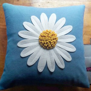 Isolyn Daisy Cushion Cover. It is a bright and fun cushion which will brighten up any room. Size 35x35cm or 40x40cm, Lovely gift Blue