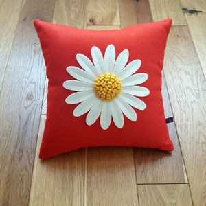 Isolyn Daisy Cushion Cover. It is a bright and fun cushion which will brighten up any room. Size 35x35cm or 40x40cm, Lovely gift Red