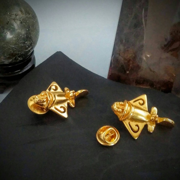 Ancient Aliens 3 styles available Quimbaya (Tolima) AIrplane 24k Gold plated Lapel Pin With Military Clutch Back