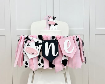 Cow 1st Birthday Girl Highchair Banner, Farm Birthday Bunting Banner, Holy Cow Cake Smash, Girl First Birthday Photoshoot Wall Decoration