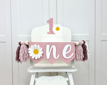 Daisy 1st Birthday Girl High Chair Party Decoration, Boho Daisy Yarn Tassel Birthday Banner, Wildflower First Smash Cake Photo Prop