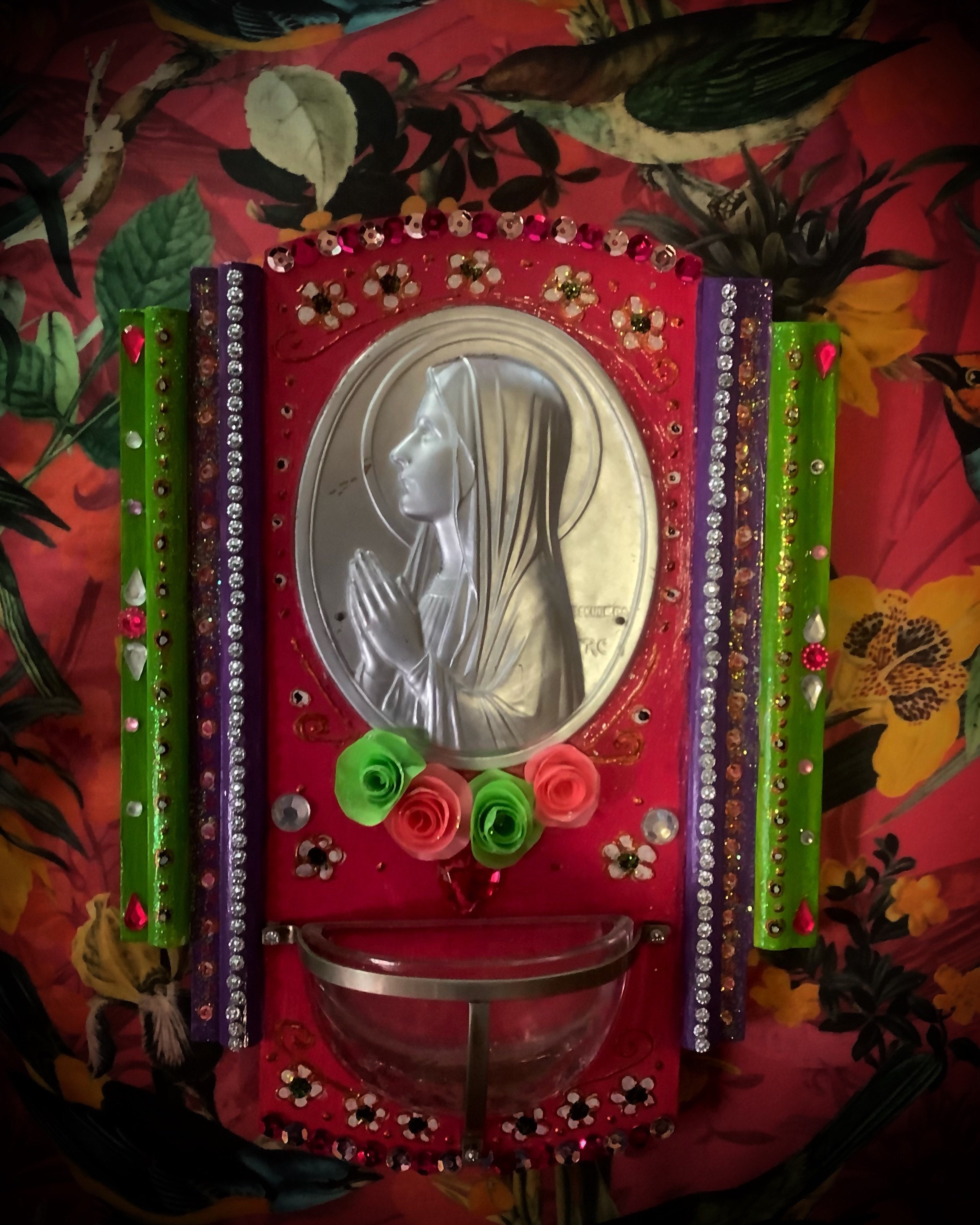 Bénitier Marial , 25 Centimètres X 20 Centimètres