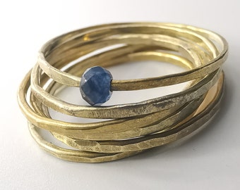 Anelli fedine, fasce impilabili, oro e blu, artigianato italiano, regalo unisex.
