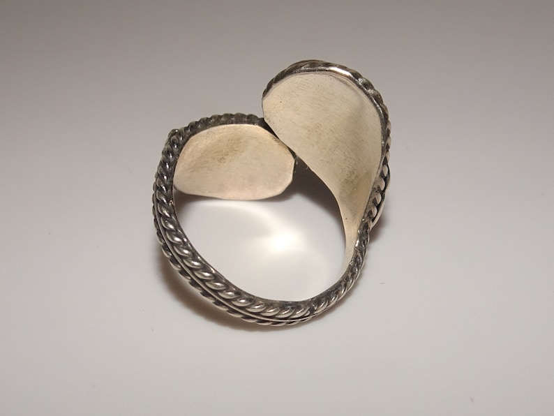 Native ~Tribal Bypass Leaf Decor Silver~Turquoise~Red Coral Ring Size 8.5 **Silver Tested**