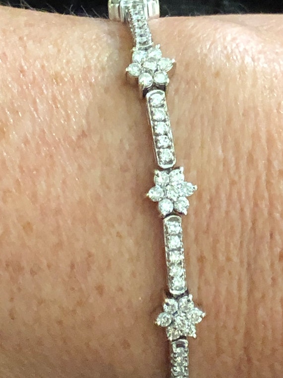 ホワイトゴールド ダイヤ フラワー ブレスレット ヴィンテージ 14K ホワイト ゴールド 7 インチ 2 カラット フラワー